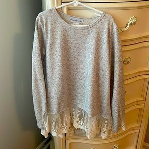 Pretty sweater with lace trim